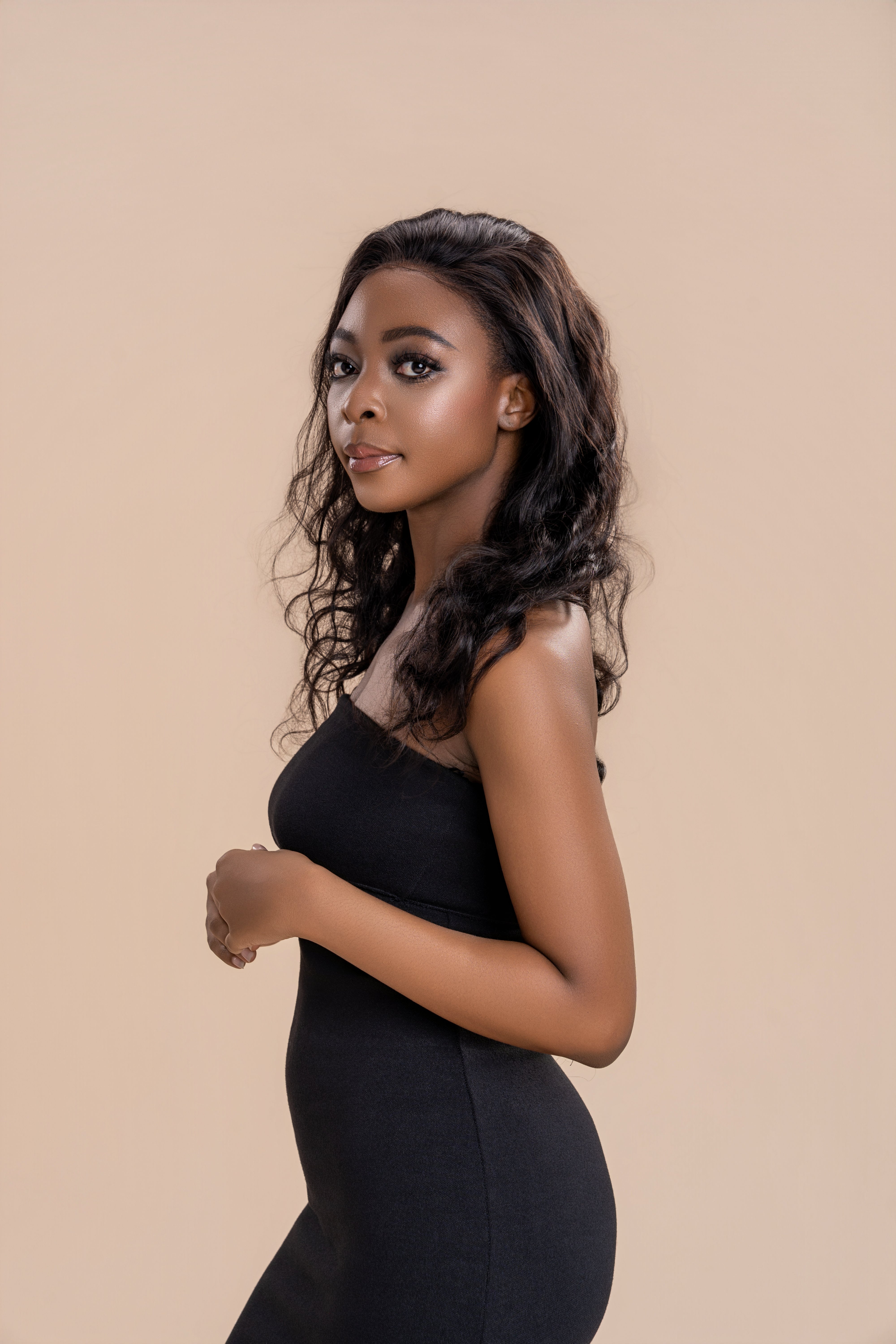 What Color Is a Dr2/Choswi Wig? A Detailed Guide to This Popular Wig Shade